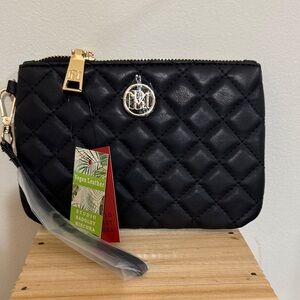 Badgley Mischka Quilted Black Wristlet